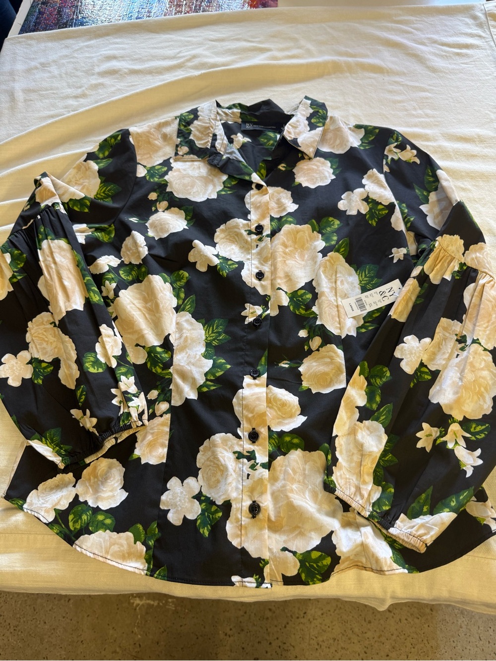 New York & Company Black Button-Down Shirt with White Floral Print
